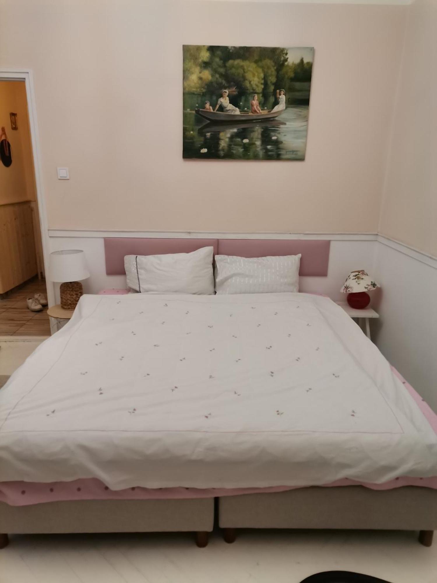 Malomszeg Apartman เปตช์ ภายนอก รูปภาพ