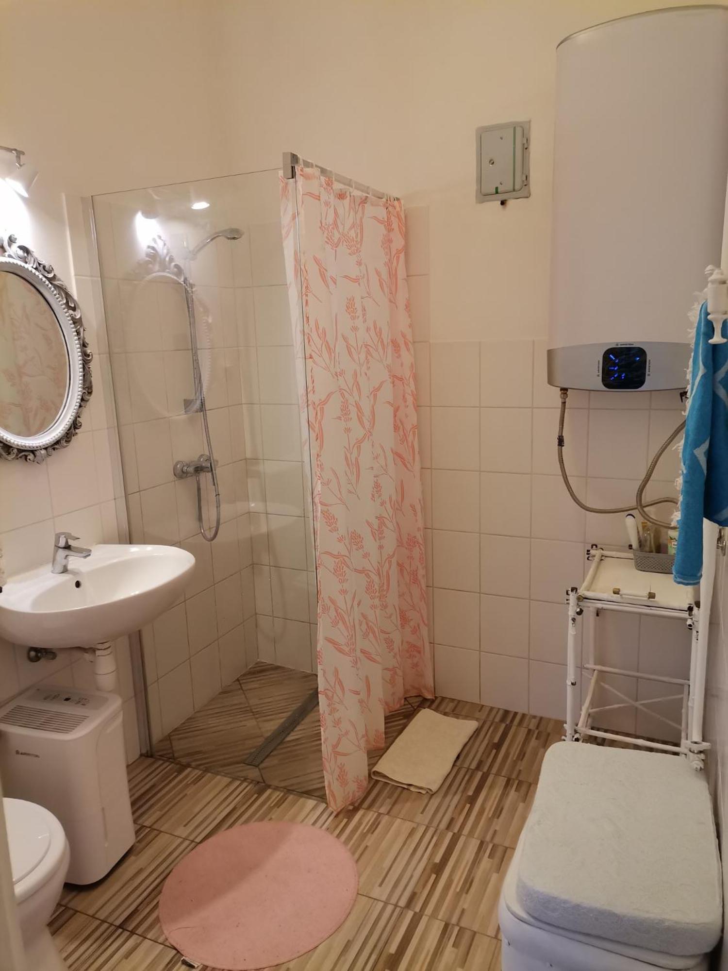 Malomszeg Apartman เปตช์ ภายนอก รูปภาพ